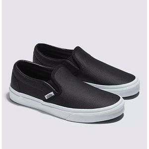 Vans Slip-On Perf Leather Shoe, size 2